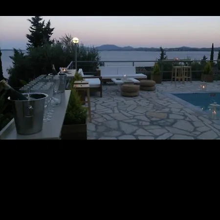Corfu Daire *